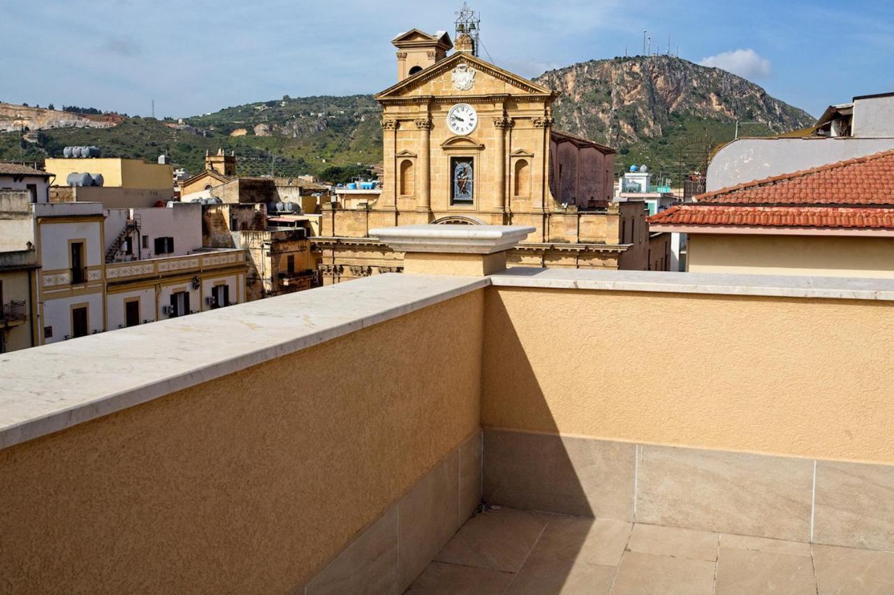 Solemar Sicilia - Piazza Duomo Bagheria Exterior photo